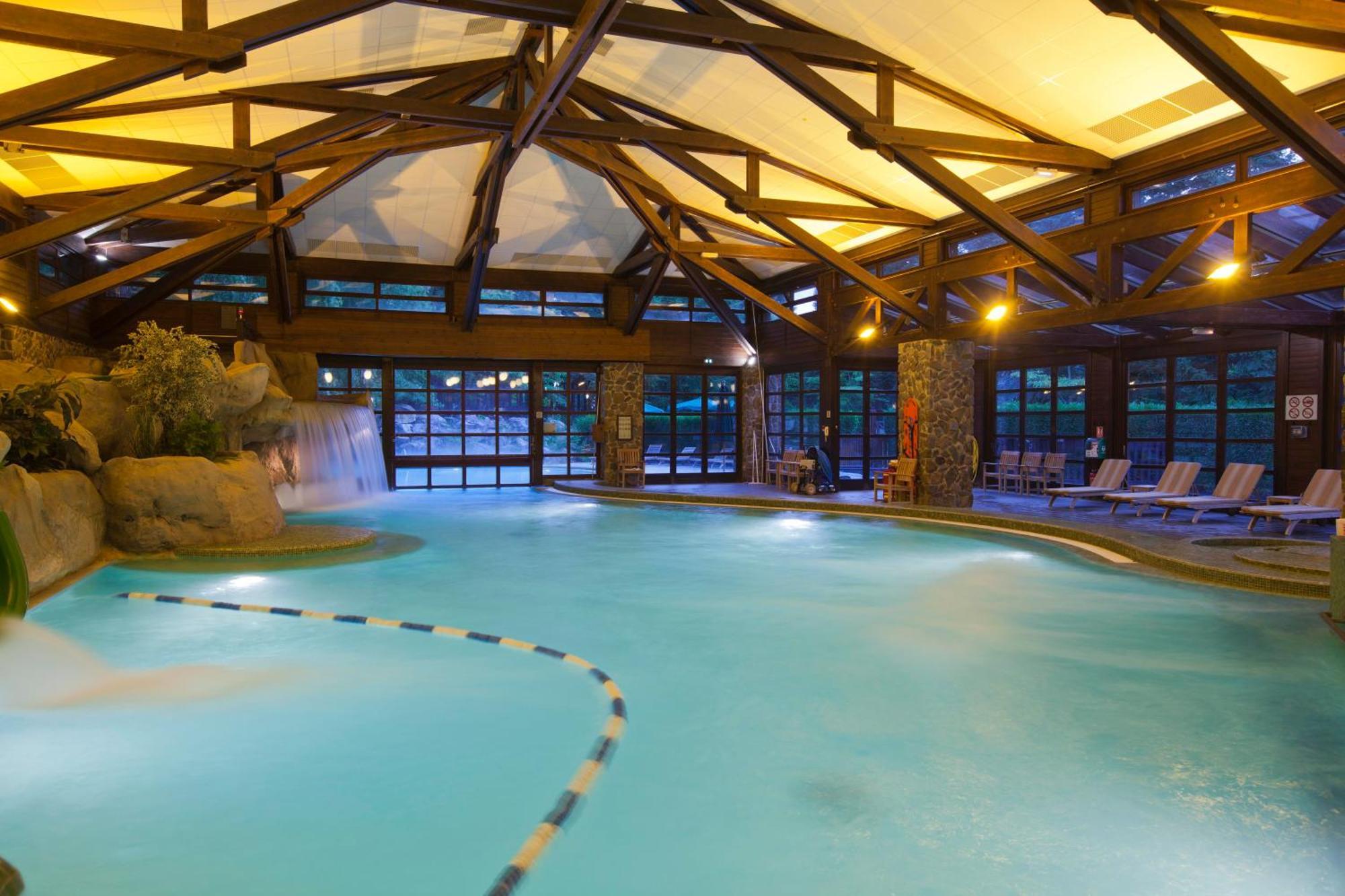 Disney Sequoia Lodge Coupvray Bagian luar foto